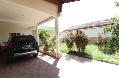 Casa a venda em peruíbe com 2 quartos e quintal espaçoso