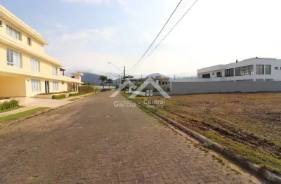 Terreno em condomínio fechado em peruíbe, com 300m² pronto pra construir