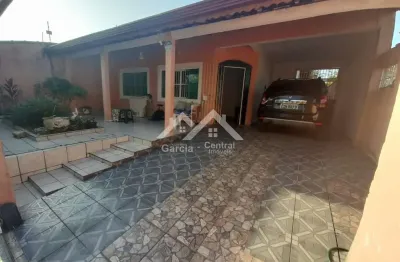 Casa com 3 quartos à venda na São José, 308, Estancia São Jose, Peruíbe