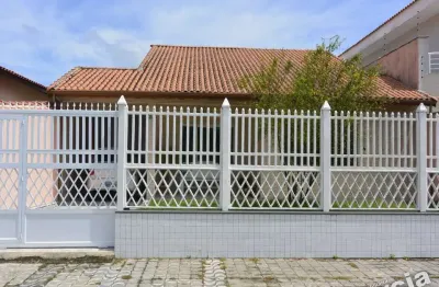 Casa com 3 quartos à venda na Avenida Romania, 87, Balneário Stella Maris, Peruíbe