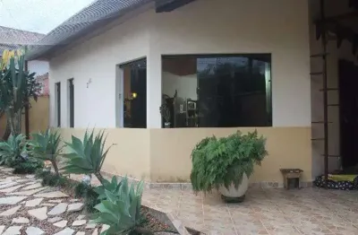 Casa com 3 quartos à venda na Rua Alberto Antonio C. Pinto, 216, Balneário Três Marias, Peruíbe