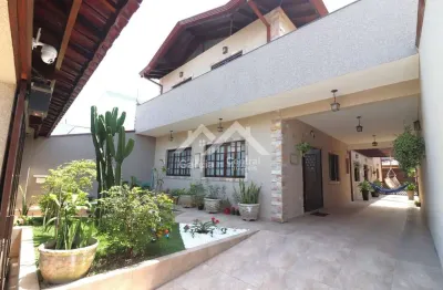 Casa com 5 quartos à venda na Centro, 354, Centro, Peruíbe