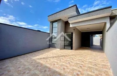 Casa moderna com acabamento de alto padrão em peruíbe