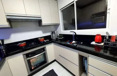 Casa para Venda em Mogi das Cruzes, Jundiapeba, 2 dormitórios, 2 banheiros, 1 vaga