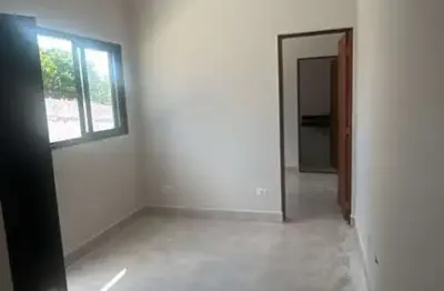 Casa para Locação em Mogi das Cruzes, Vila Oliveira, 1 dormitório, 1 banheiro, 1 vaga