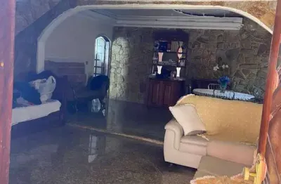 Casa com 2 quartos à venda na Rua Cleopatra, Jardim Santo Antonio, São Paulo