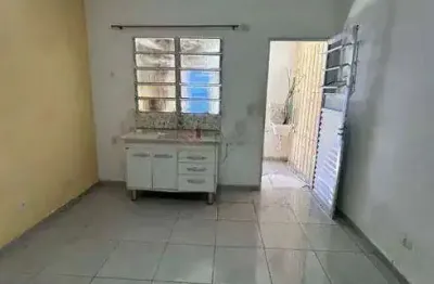 Casa estilo studio no tatuapé, moderno, prático e bem localizado!