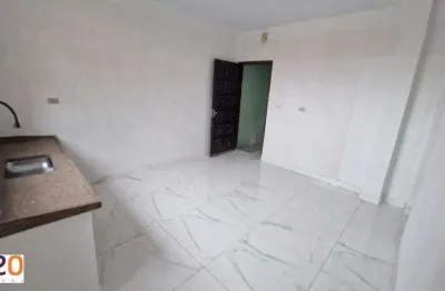 Casa com 3 quartos para alugar na Rua General Porfírio da Paz, 1054, Vila Bancaria, São Paulo