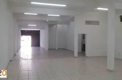 Salão comercial de 220 m² e localização privilegiada