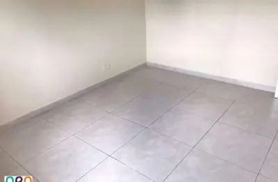 Casa com 2 quartos para alugar na Rua Azevedo Soares, 1525, Vila Gomes Cardim, São Paulo