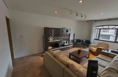 Casa com 6 quartos à venda na rua agostinho masini, 61, parque terra nova ii, são bernardo do campo, 265 m2 por r$ 1.150.000