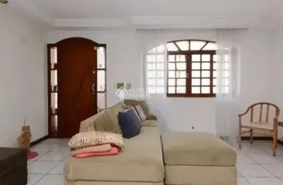Casa com 3 quartos à venda na Rua Benedito Luiz Rodrigues, 989, Nova Petrópolis, São Bernardo do Campo, 200 m2 por R$ 830.000