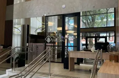 Apartamento com 1 quarto para alugar na avenida dos carinás, 301, indianópolis, são paulo, 26 m2 por r$ 3.200