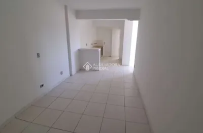Apartamento com 2 quartos para alugar na avenida engenheiro armando de arruda pereira, 3535, vila do encontro, são paulo, 65 m2 por r$ 1.590