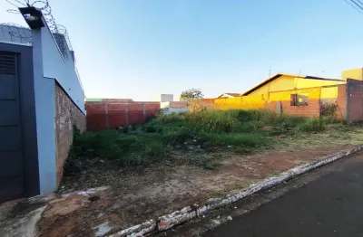 Terreno  estratégico para ponto comercial ou residencial