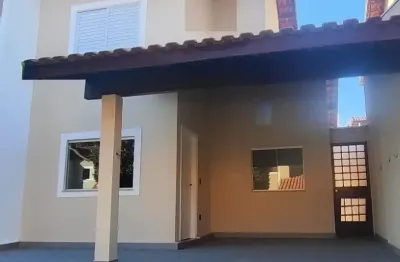 Sobrado de condomínio bem localizado em b  rita vieira