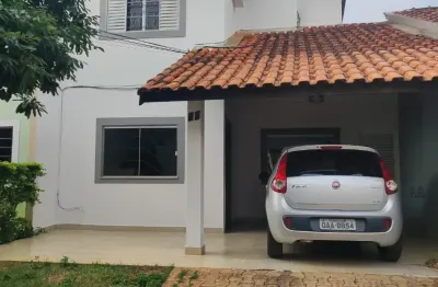 Casa em condomínio fechado para alugar na Rua Caldas Aulete, 635, Coopharádio, Campo Grande
