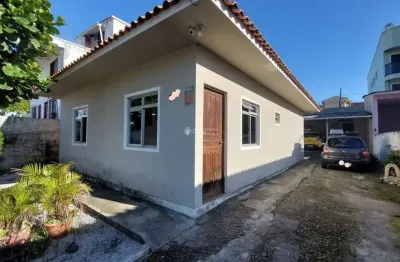 Casa com 3 quartos à venda na rua manoel marques júnior, 852, serraria, são josé, 210 m2 por r$ 760.000