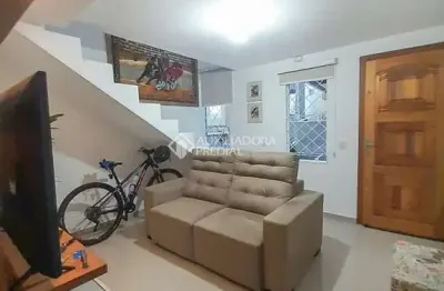 Casa com 2 quartos à venda na servidão joesi guimarães da silva, 1019, são joão do rio vermelho, florianópolis, 95 m2 por r$ 410.000