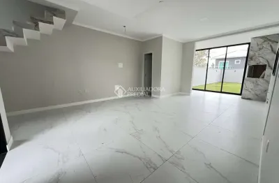 Casa com 3 quartos à venda na rua candido pereira dos anjos, 1, são joão do rio vermelho, florianópolis, 115 m2 por r$ 830.000