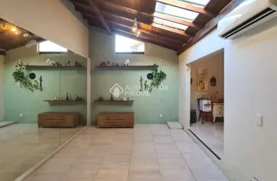 Casa com 2 quartos à venda na servidão maria silva ramos, 217, ingleses do rio vermelho, florianópolis, 110 m2 por r$ 458.000