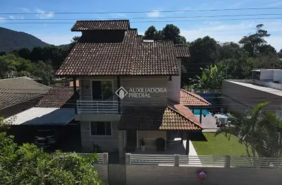 Casa com 4 quartos à venda na rua das dunas verdes, 15, são joão do rio vermelho, florianópolis, 330 m2 por r$ 1.170.000