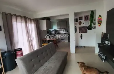 Casa com 2 quartos à venda na rua das tulipas vermelhas, 238, são joão do rio vermelho, florianópolis, 70 m2 por r$ 380.000