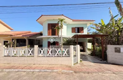 Casa com 4 quartos à venda na servidão flor do campo, 22, vargem grande, florianópolis, 212 m2 por r$ 1.150.000