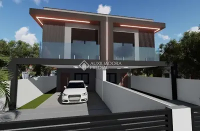 Casa com 3 quartos à venda na servidão hipolito cassiano de menezes, 327, são joão do rio vermelho, florianópolis, 129 m2 por r$ 520.000