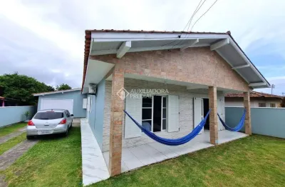 Casa com 3 quartos à venda na alexandrina de souza martins, 396, boa vista, imbituba, 185 m2 por r$ 480.000