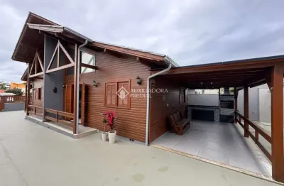 Casa com 4 quartos à venda na manoel inácio, 1455, itapiruba, imbituba, 300 m2 por r$ 1.100.000
