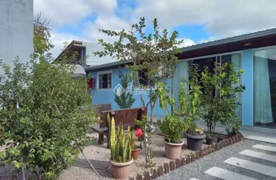 Casa com 4 quartos à venda na estrada geral, 888, alto arroio, imbituba, 200 m2 por r$ 725.000