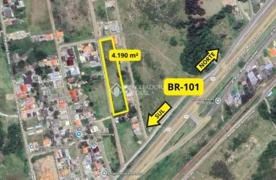 Terreno à venda na santilino pedro de mello, 1, guaiuba, imbituba, 4190 m2 por r$ 1.200.000