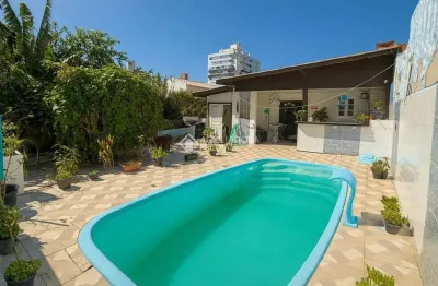 Casa com 5 quartos à venda na nereu ramos, 122222, centro, imbituba, 210 m2 por r$ 1.200.000