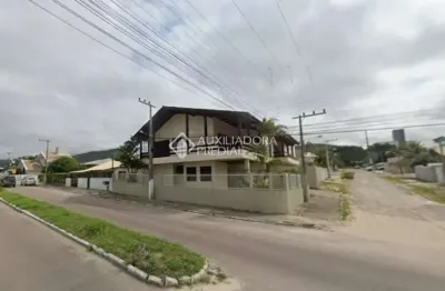 Casa com 4 quartos à venda na ernani cotrin, 212, village, imbituba, 382 m2 por r$ 2.500.000