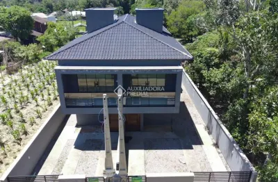 Casa com 2 quartos à venda na das alamandas, 7, alto arroio, imbituba, 121 m2 por r$ 550.000