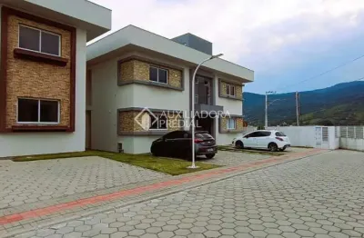 Apartamento com 2 quartos à venda na nicolau manoel de abreu, 3, ambrósio, garopaba, 70 m2 por r$ 530.000