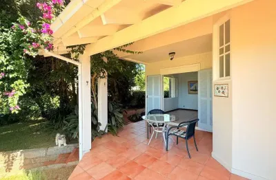 Casa com 4 quartos à venda na ilha do pico, 93, centro, garopaba, 300 m2 por r$ 2.200.000
