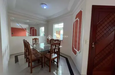 Casa em condomínio fechado com 3 quartos à venda na rua são geraldo, 123, vila scarpelli, santo andré, 188 m2 por r$ 750.000
