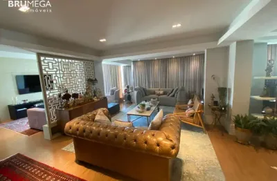 Apartamento diferenciado  com 3 suítes, terraço e piscina privativa à venda em b