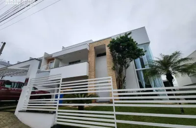 Casa com 4 quartos à venda no Planalto, Brusque 