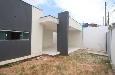 Vendo Casa Térrea de Rua na Maria Lacerda Ótima Localização - Nova Parnamirim - Parnamirim/RN