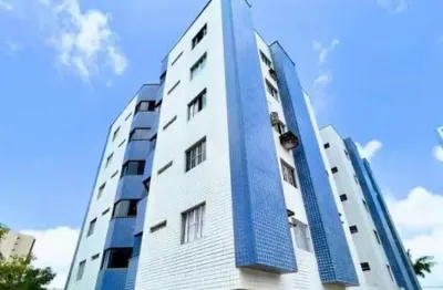 Vendo apartamento com excelente localização em candelária com 3 quartos