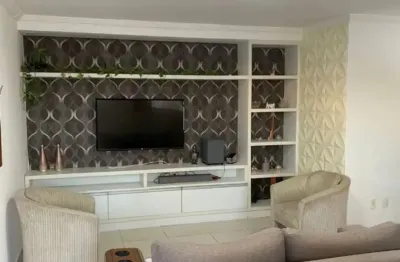 Vendo casa em condomínio na coophab com 3 quartos sendo 2 suítes