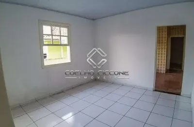 Casa com 2 quartos para alugar no cerâmica, são caetano do sul  por r$ 2.240