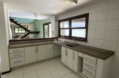 Casa com 3 quartos à venda no Glória, Macaé 