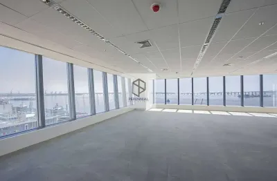 Casa comercial com 8 salas para alugar na Avenida Barão de Tefé, 34, Centro, Rio de Janeiro