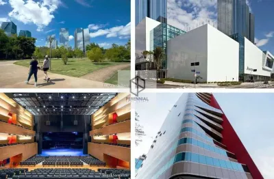 Sala comercial com 8 salas para alugar na Praça Professor José Lannes, 40, Cidade Monções, São Paulo