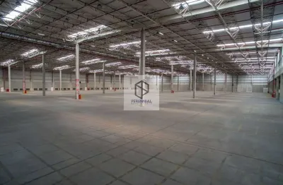 Barracão / Galpão / Depósito com 4 salas para alugar na Estrada Municipal, 234, Cumbica, Guarulhos