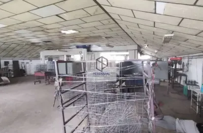 Barracão / Galpão / Depósito com 5 salas para alugar na Rua Matinore, 289, Jacarezinho, Rio de Janeiro